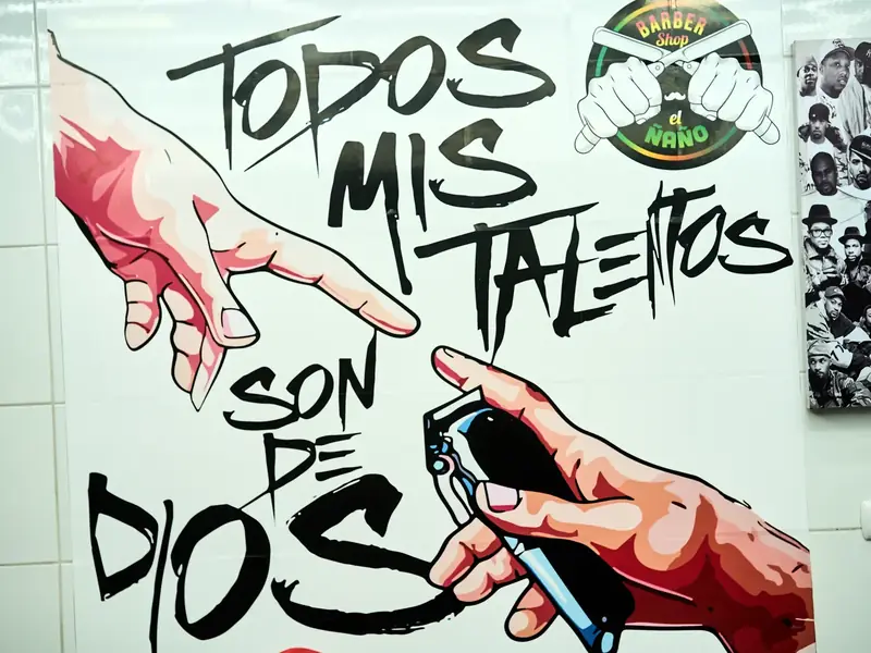 Mural del local: «Todos mis talentos son de Dios»